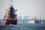 Россия сократила транзит своих грузов через порты Украины и Прибалтики